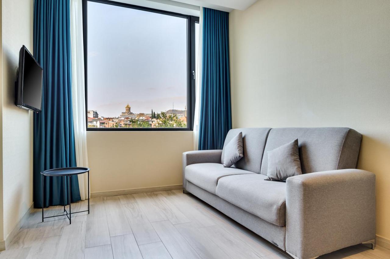 Eleven Inn Tbilisi Exterior photo